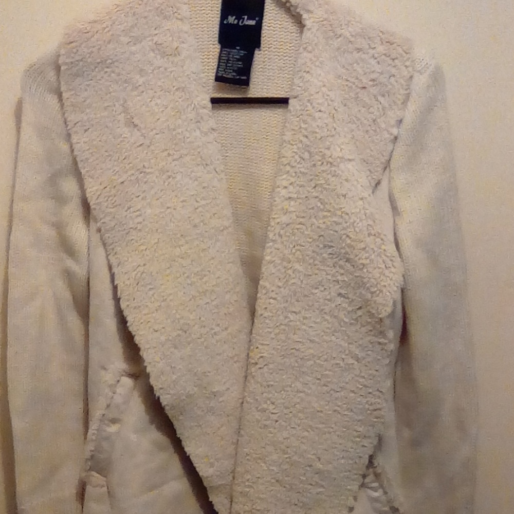Womens light throw over sweater for fall/winter